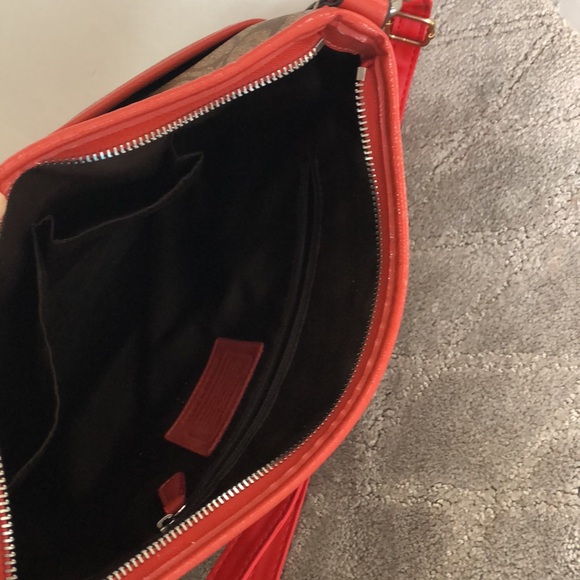 Signature Coated Canvas Taylor Tote - Picture 6 of 8